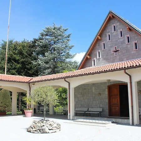 Centro Di Spiritualita Maria Candida Penzion Armeno